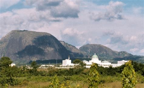 Aso Rock Presidential Villa, Abuja: History and Pictures