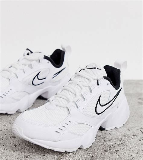 Nike White And Black Air Heights Sneakers | ModeSens | Nike shoes women, White nike shoes ...