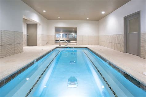 HOLIDAY INN EXPRESS SALT LAKE CITY DOWNTOWN $79 ($̶9̶9̶) - Updated 2018 Prices & Hotel Reviews ...