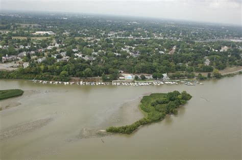 Maumee River Yacht Club in Toledo, OH, United States - Marina Reviews - Phone Number - Marinas.com