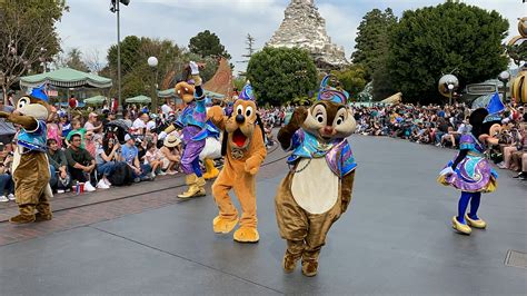 PHOTOS, VIDEO: New "Magic Happens" Parade Debuts at Disneyland - WDW ...