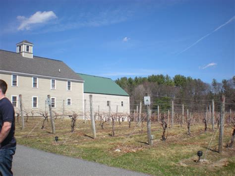 New Hampshire Wineries & Portsmouth – Kristina Gemella's Travels