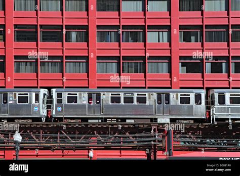 Chicago, USA - September 14, 2010: The downtown Loop area of Chicago ...