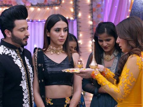 Kundali Bhagya Latest Episode Written Updates 24 July 2020: Karan Marries Mahira