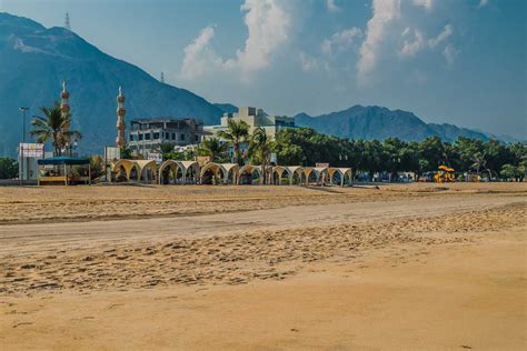 Khor Fakkan, Sharjah UAE| Beach, Weather, Port