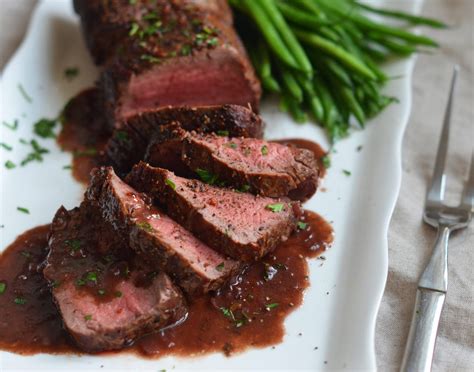 Roast Beef Tenderloin with Red Wine Sauce » Foodom