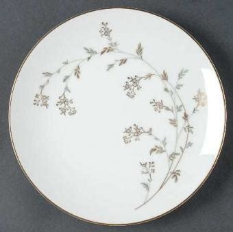 What Antique Noritake China Patterns Have Gold Edging? | LoveToKnow