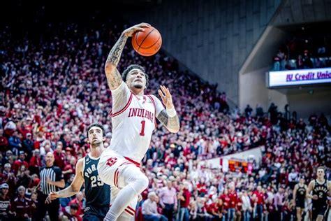 INSTANT RECAP: No. 21 Indiana men’s basketball downs No. 1 Purdue 79-74 ...