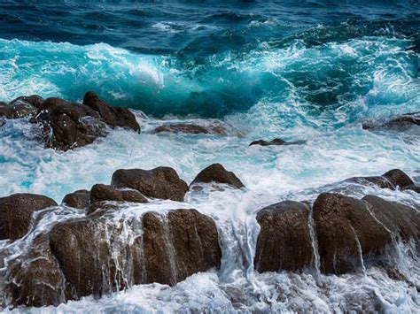 sea, rocks, spray Wallpaper, HD Nature 4K Wallpapers, Images, Photos ...