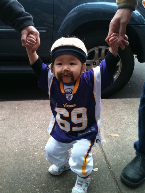 Lil' Jared Allen | Minnesota vikings football, Minnesota vikings, Best ...