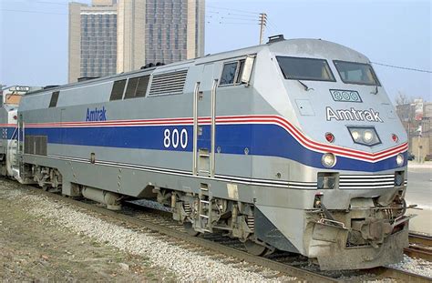 (P40DC). Amtrak #800. G.E. P40DC "Genesis Series" (AMD103). 4000 H.P ...