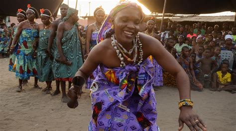 Voodoo dances and rituals wow tourists at Benin festival - 'Indian ...