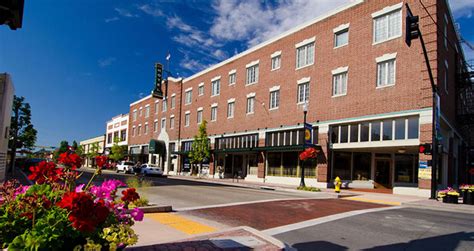 Historic Redmond Hotel Poised for Renovation & Reactivation - Cascade ...