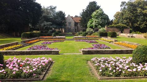 Priory Gardens - Bromley Parks