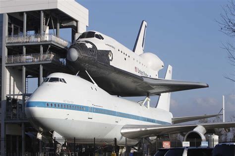 Space Center opens shuttle exhibit - Houston Chronicle