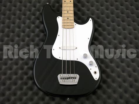 Squier Bronco Bass - Maple Neck - Black | Rich Tone Music