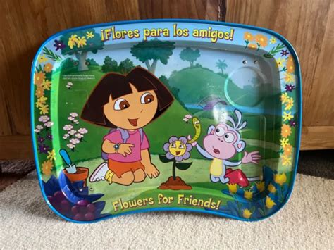 2003 DORA THE Explorer 17" Metal TV Tray Cup and Utensil Indents Folding Legs $9.95 - PicClick
