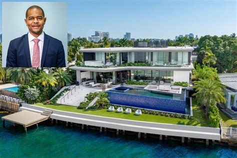 Bahamian Gaming Tycoon Sells Miami Venetian Islands Estate for $28.3M