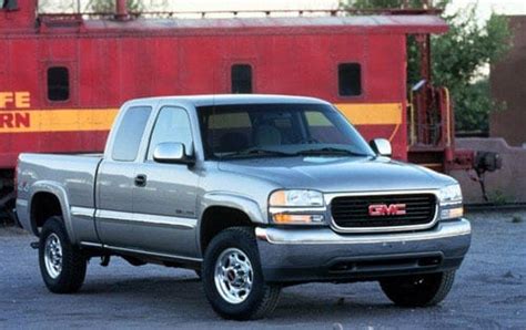 2000 GMC Sierra 2500 Pictures - 39 Photos | Edmunds