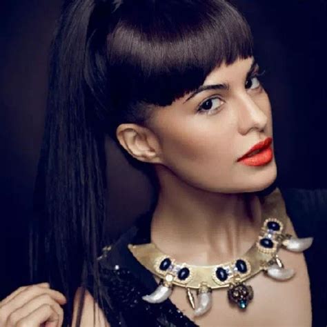 Jacqueline Fernandez Hairstyles with Haircut Name - Star Hairstyles