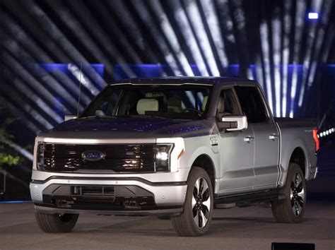 Ford Says Electric F-150 Will Start Under $40,000. It Can Also Power Your Home | WXXI News