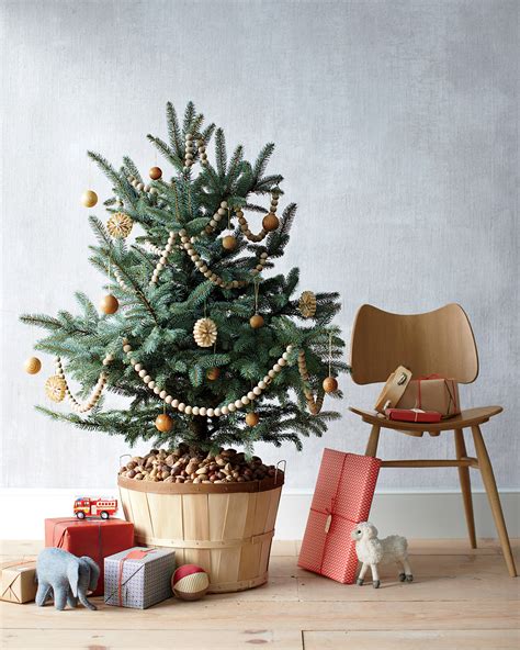 23 DIY Christmas Tree Stands and Bases To Build For Your Holiday Spruce