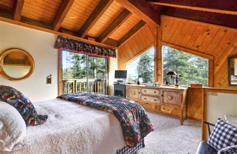 Stay in Lake Tahoe (, CA) - Resort Reviews - ResortsandLodges.com