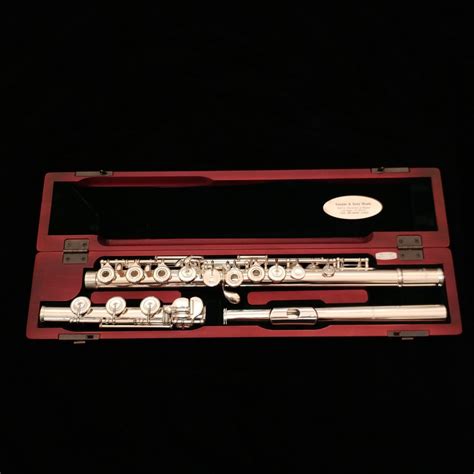 Pearl Elegante Flute with C# Trill Key - Store Used Demo Savings!