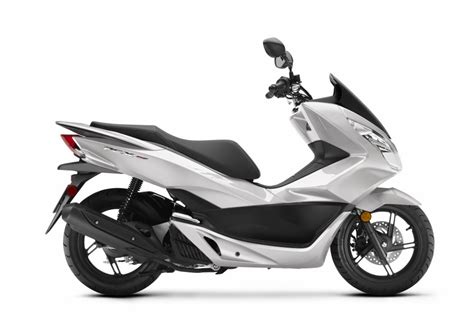 2018 Honda PCX150 Scooter Ride Review | Specs / MPG / Price + More! | Honda-Pro Kevin