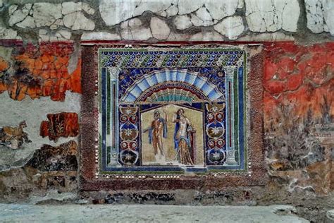 Pompeii vs Herculaneum – What’s the Difference?