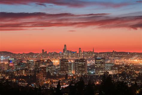 File:OAKLAND, CA, USA - Skyline and Bridge.JPG - Wikimedia Commons