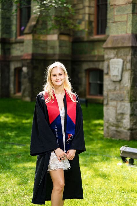 UPenn Graduation Photoshoot - J&J Studios Philadelphia