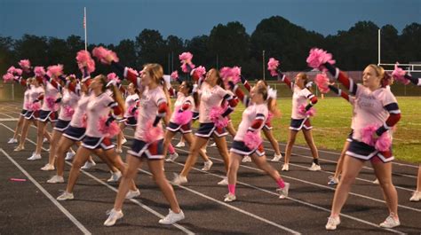 2013 Varsity Football - Northern High School Cheerleaders