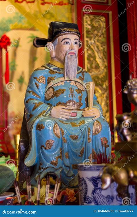 Confucius Statue in Chinese Temple Stock Image - Image of religion, chinese: 104660755