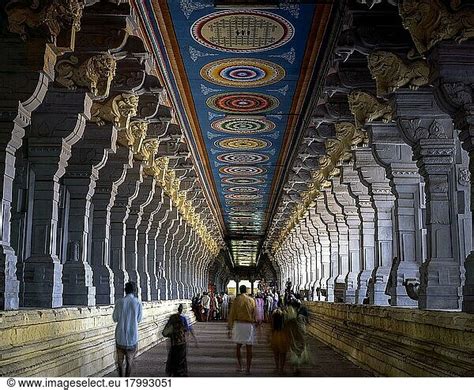 Ramanathaswamy temple corridor in Rameswaram Ramanathaswamy temple ...