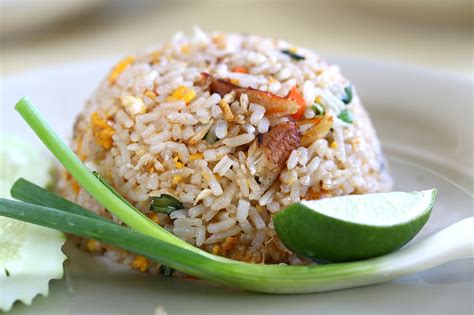 10 Best Local Dishes from Thailand - Famous Thai Food Locals Love to Eat in Bangkok – Go Guides