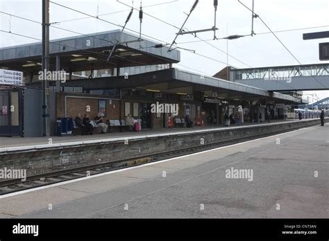 Peterborough railway station hi-res stock photography and images - Alamy