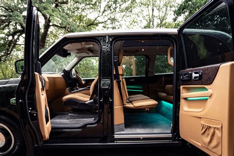 This Luxury Electrified Taxi Features All-Bespoke Interior, Apple TV and PS4 - autoevolution