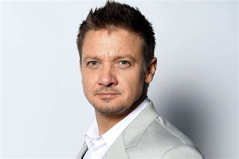 Jeremy Renner Says He's with His 'Family at Home' amid Recovery