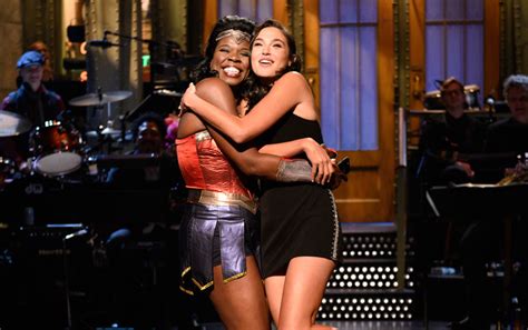 Ground-breaking Gal Gadot SNL Cold Open (Video) - Daily Candid News