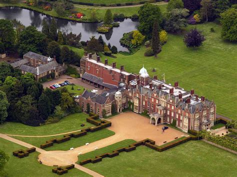 See Inside Sandringham House — The Queen's Estate | PEOPLE.com