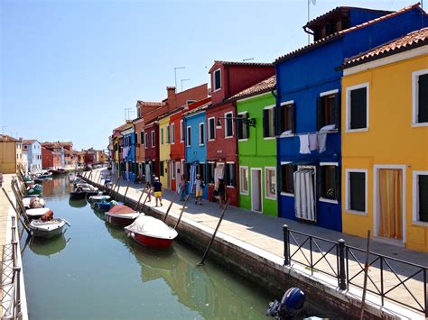 An Afternoon in Burano: A Photo Essay - Coveted Places