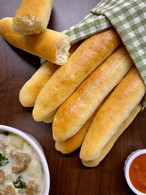 Olive Garden Breadsticks - fed by sab