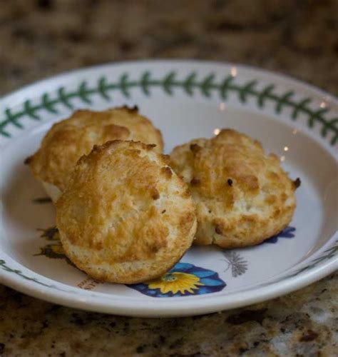 white-lily-biscuits Fluffy Biscuits, Biscuits Easy, Homemade Biscuits, White Lily Flour, Crisco ...