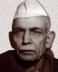 Hindi Poet Makhanlal Chaturvedi Biography, News, Photos, Videos | NETTV4U