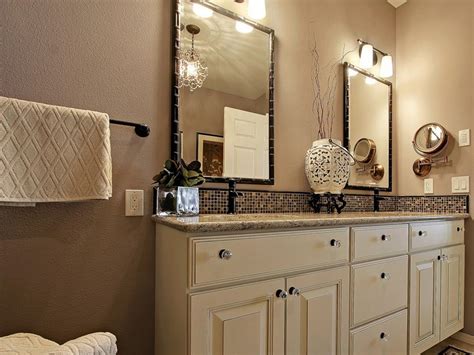 Bathroom Vanity Colors and Finishes | HGTV