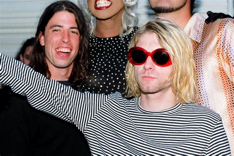 Dave Grohl Reveals He Still Dreams About Nirvana