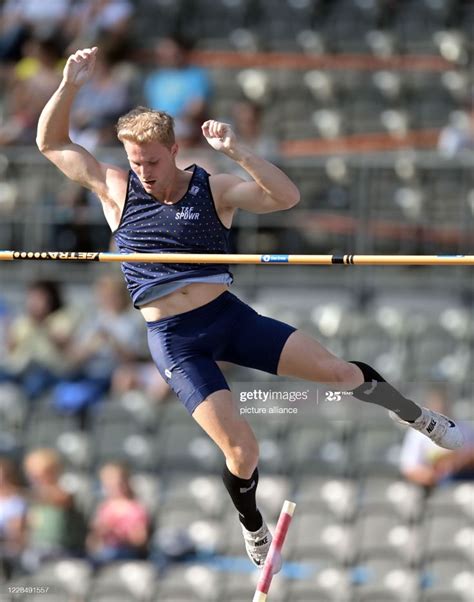 Istaf Meeting in the Olympic Stadium. Pole vault, men: Ben Broeders ...