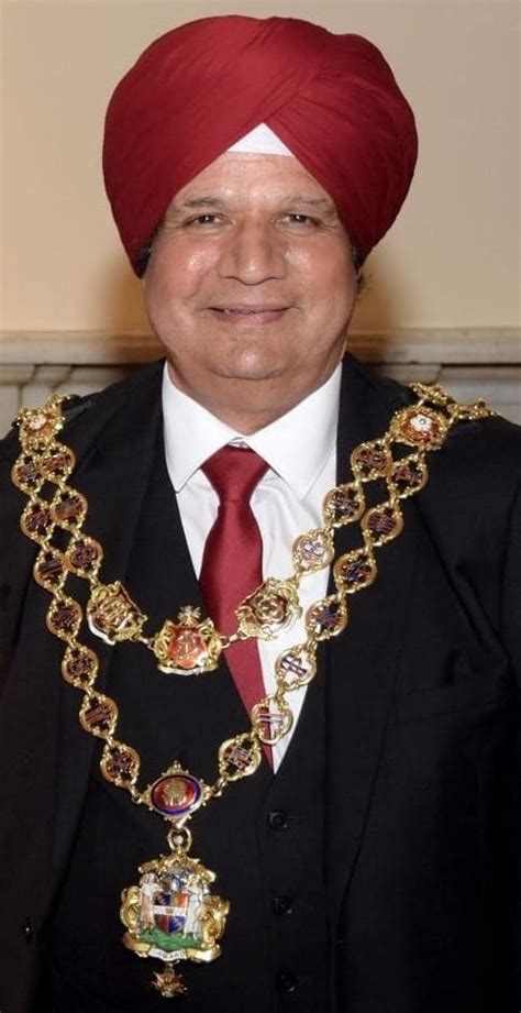 History made as Birmingham elects first ever British-Indian Lord Mayor ...