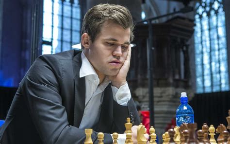 Magnus Carlsen satranç tarihine geçti - Internet Haber